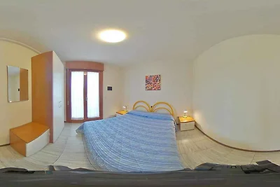 Ferienwohnung mit Klimaanlage und Balkon