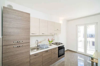 Ferienwohnung mit Klimaanlage und Balkon in