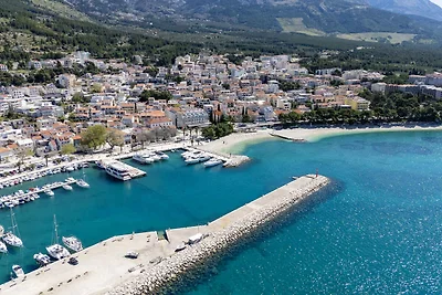 Ferienwohnung mit Garten und Klimaanlage