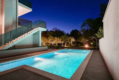 Ferienwohnung mit Pool auf Krk