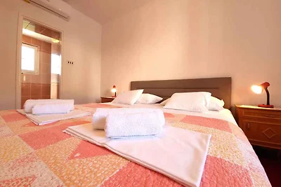 Ferienhaus mit Klimaanalge und Grill