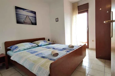 Ferienwohnung mit grosser Terrasse, Grill und