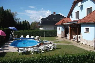 Ferienhaus mit beheizbarem Pool und