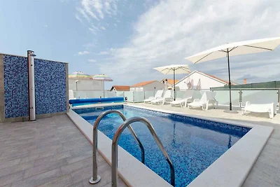 Ferienwohnung mit Klimaanlage und Pool