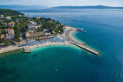 Komfortables Apartment Jadro mit privater Ter