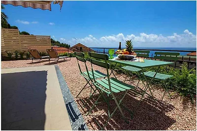 Ferienwohnung mit Klimaanlage und Terrasse