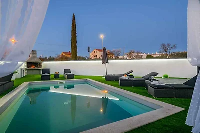 Ferienwohnung mit Pool zur gemeinsamen
