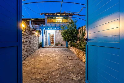 Ferienhaus mit grosser Terrasse und 2 Bäder