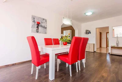 Ferienwohnung mit Balkon und Klimaanlage