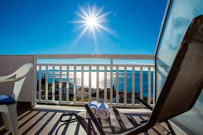 Modernes Apartment für 4 Personen, nur 250 m 