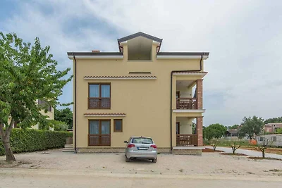 Ferienwohnung mit Balkon und Klimaanlage