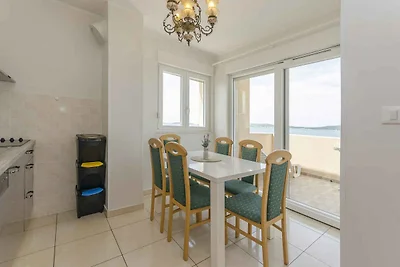 Ferienwohnung mit Balkon und Klimaanlage
