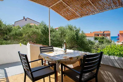 Schönes Apartment auf der Insel Rab, nur 100 