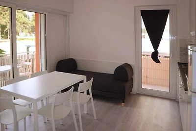 Ferienwohnung mit Klimaanlage und Balkon