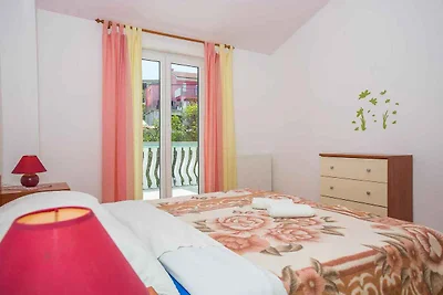 Apartment mit 1 Schlafzimmer, Meerblick und G