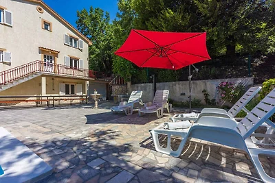 Ferienwohnung mit Balkon, Grill und Pool