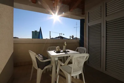 Ferienwohnung mit Klimaanlage und Balkon