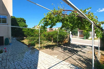 Ferienwohnung mit Klimaanlage und Terrasse