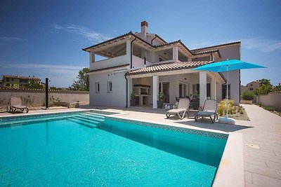 Villa mit beheizbarem Pool