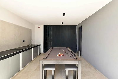 Villa mit Klimaanlage und Pool