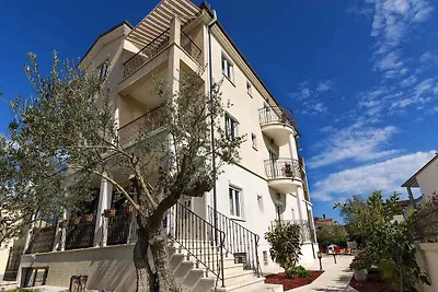 Ferienwohnung mit Balkon und Pool