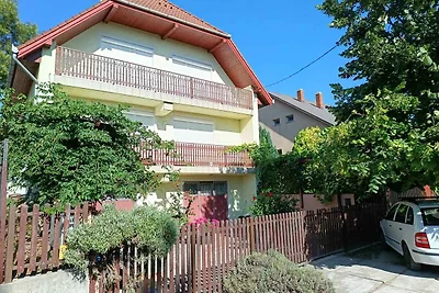 Ferienwohnung in ruhiger Lage mit Pool und