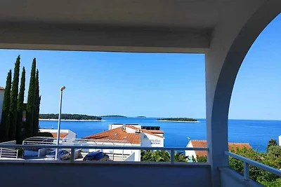 Ferienwohnung mit Balkon und Meerblick