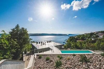 Villa mit Klimaanlage und Meerblick