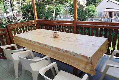 Ferienhaus mit Terrasse und Garten