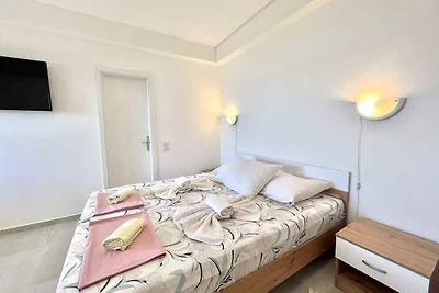 Studio mit Klimaanlage und Blick zum Meer