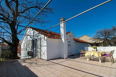 Ferienwohnung mit Balkon und Grill