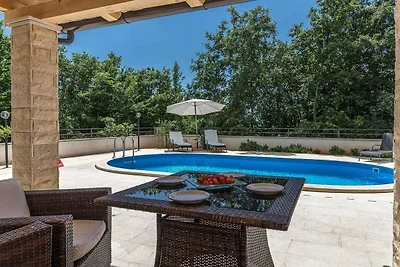Villa mit Klimaanlage und Pool