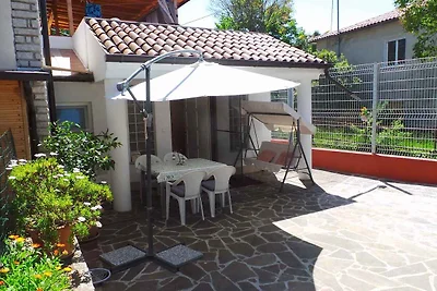 Ferienhaus mit Terrasse und Klimaanlage