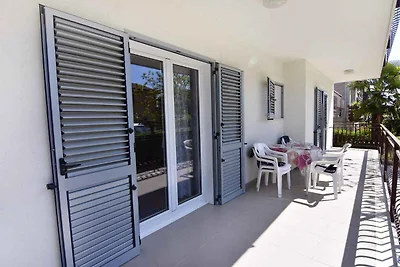 Ferienwohnung mit drei Schlafzimmern, Terrass