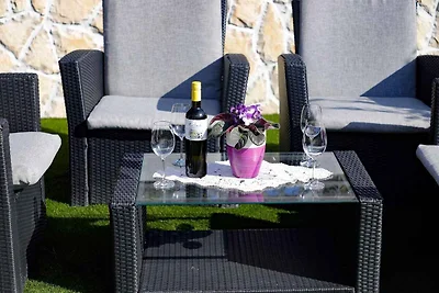 Ferienhaus mit Pool für 6 Personen