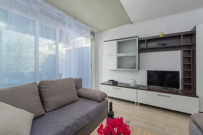 Ferienwohnung Lovely Apartment with Terrace