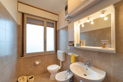 Ferienwohnung mit Klimaanlage und Balkon