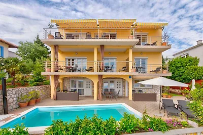Studio mit Pool und Klimaanlage