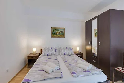 Studio mit Klimaanlage und Grill