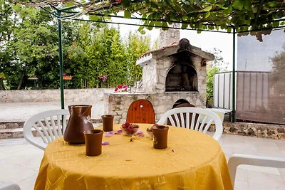 Ferienwohnung mit Garten und Internetzugang