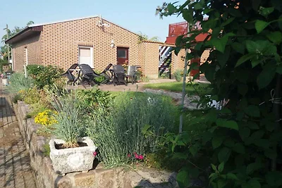 Studio mit Grillmöglichkeit im Garten
