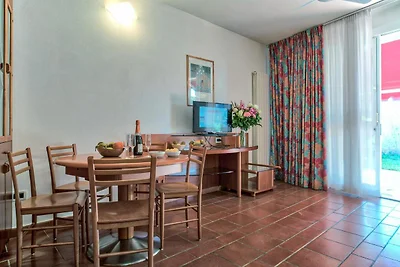 Villa mit Klimaanlage, Pool und Terrasse