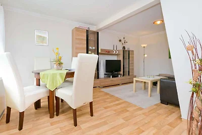 Ferienwohnung mit Terrasse und Garten