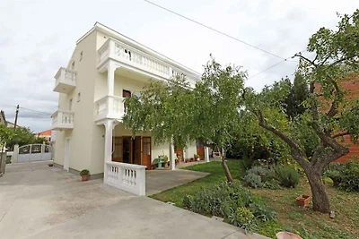 Ferienwohnung mit Klimaanlage und Terrasse