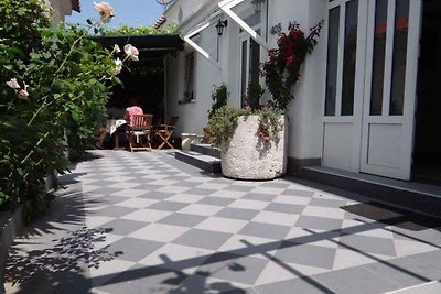 Ferienwohnung mit Terrasse und Meerblick