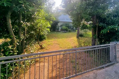 Ferienwohnung mit Terrasse und grossem Hof