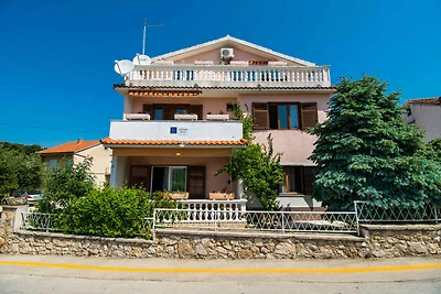 Ferienwohnung mit Terrasse und Grill