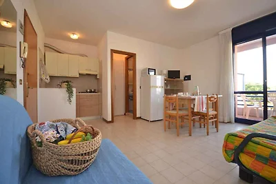 Studio mit Klimaanlage und Balkon