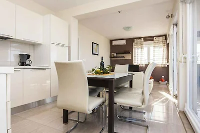 Ferienwohnung mit Terrasse