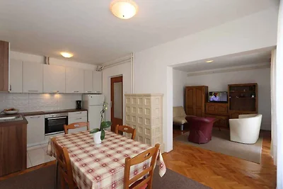 Ferienwohnung mit Balkon und Meerblick
